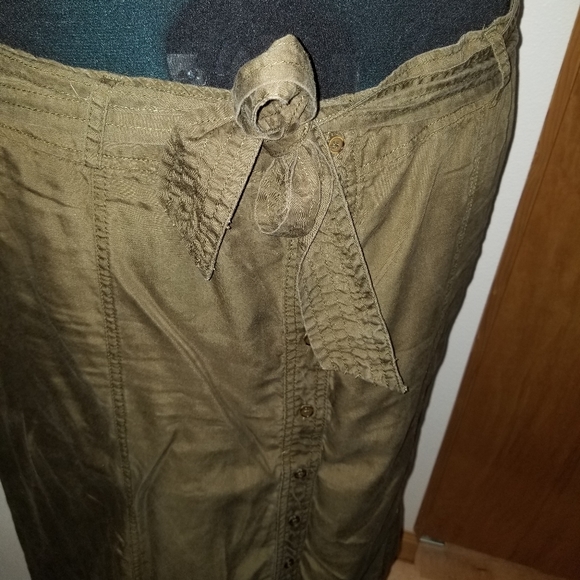 Olive green skirt- size 18/20 - Picture 5 of 5